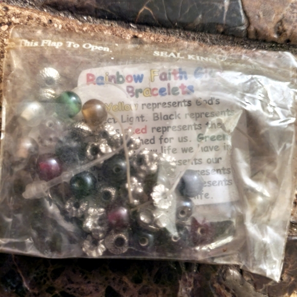 Rainbow Faith Do It Yourself Bracelet NEW - Picture 1 of 2